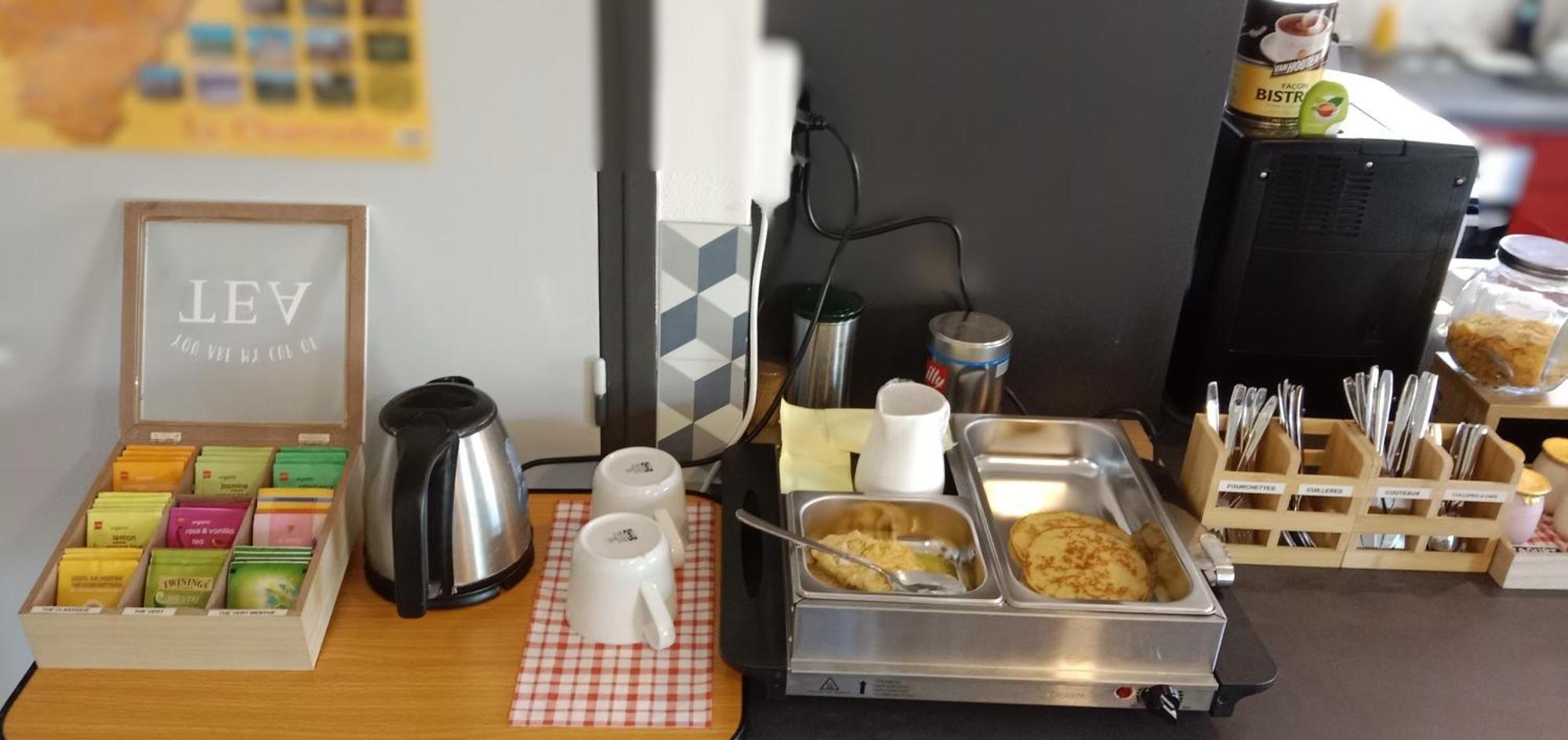 Bonabri Vacances - Chambres D'Hotes Chazelles  Eksteriør billede